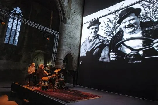 Ciné-concert Laurel et Hardy dans une église